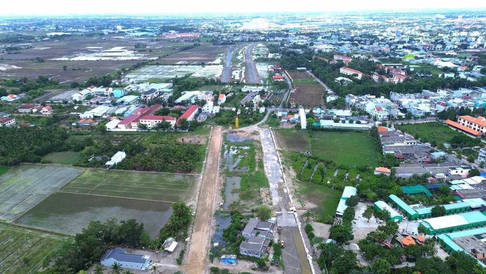 Tháo gỡ vướng mắc, đẩy nhanh tiến độ Đường tỉnh 830E