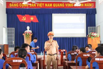 Tăng cường tuyên truyền an toàn giao thông cho đoàn viên, thanh niên