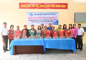 Đổi rác thải nhựa nhận quà, góp phần bảo vệ môi trường