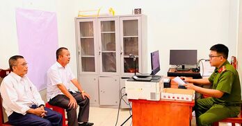 Phường Tân Ninh triển khai thực hiện cấp, đổi Thẻ đảng viên điện tử