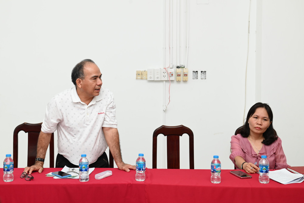 Đại diện ngành y tế phường Tân Ninh ý kiến tại cuộc họp