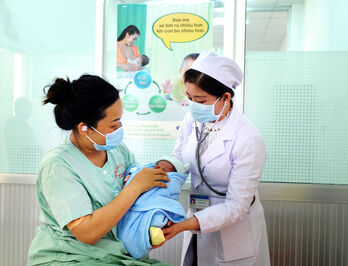 Nuôi con bằng sữa mẹ: Hành động nhỏ, lợi ích lớn