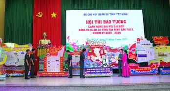 Hào khí và hoài bão tuổi trẻ qua những trang báo tường