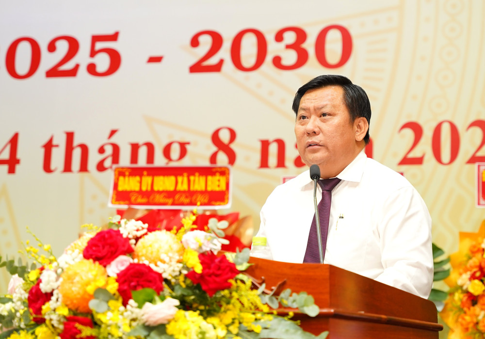 Phó Chủ tịch UBND tỉnh Huỳnh Văn Sơn phát biểu chỉ đạo Đại hội 