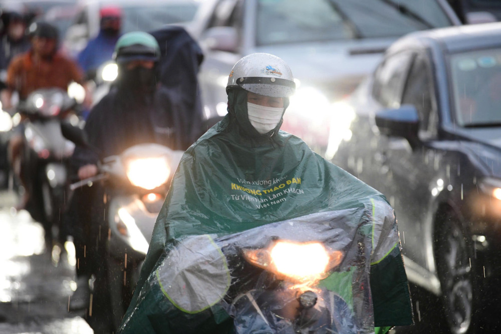 Thời tiết hôm nay 14/8: Miền Trung sắp kết thúc nắng nóng, miền Bắc và miền Nam mưa chiều