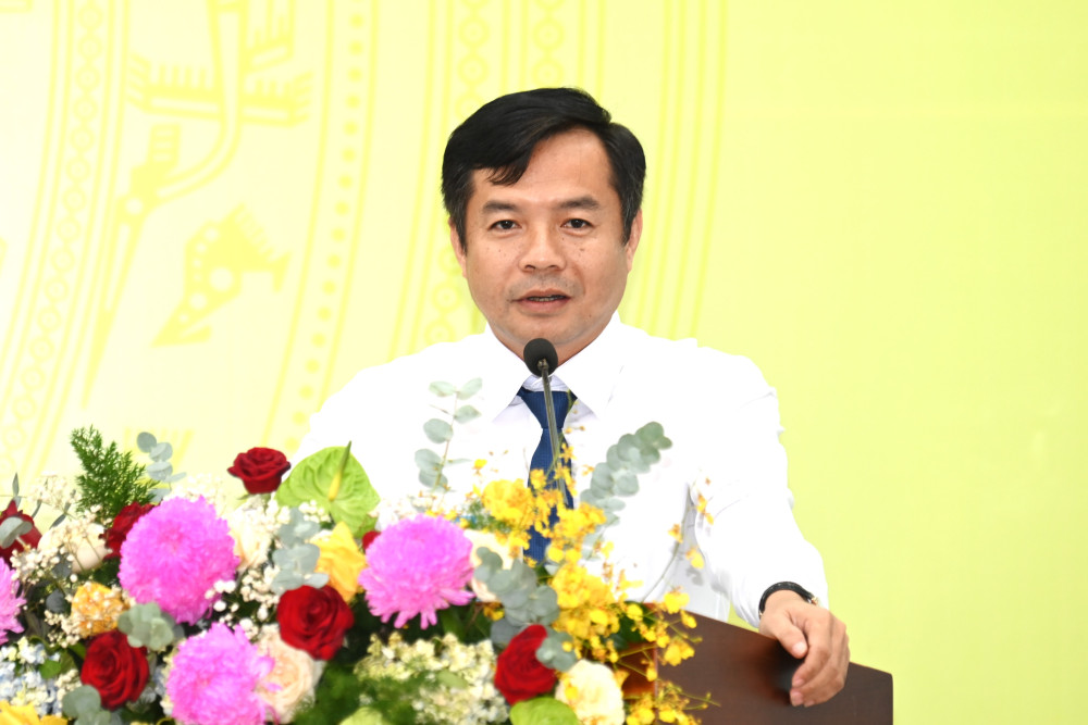 Ông Nguyễn Hoàng Nam- Trưởng Ban Kinh tế - Ngân sách, HĐND tỉnh phát biểu chỉ đạo đại hội