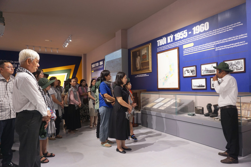 Sở Khoa học và Công nghệ về nguồn tri ân các anh hùng liệt sĩ