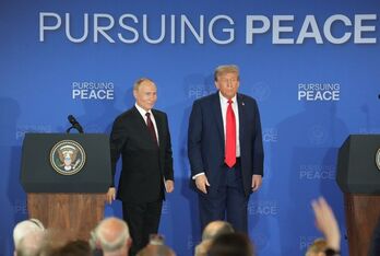 Tổng thống Vladimir Putin mời Tổng thống Mỹ Donald Trump thăm Nga