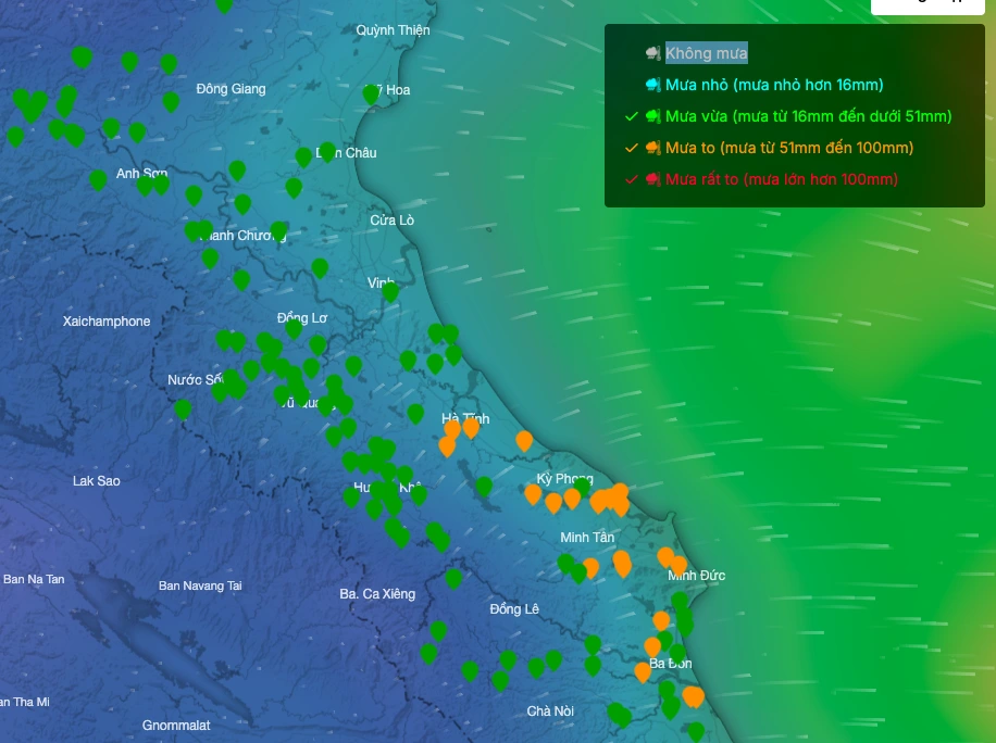 Áp thấp nhiệt đới gây gió giật cấp 9 trên biển, đất liền mưa lớn 300 mm