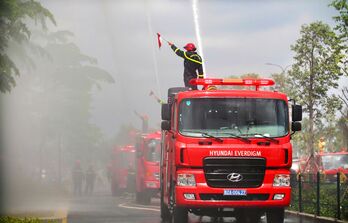 Những người chống ‘giặc lửa’