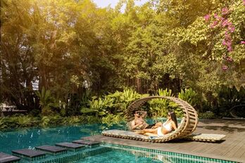 Khách sạn 5 sao ở TP.HCM có hồ bơi cho kỳ nghỉ sang trọng và thư giãn cùng Traveloka