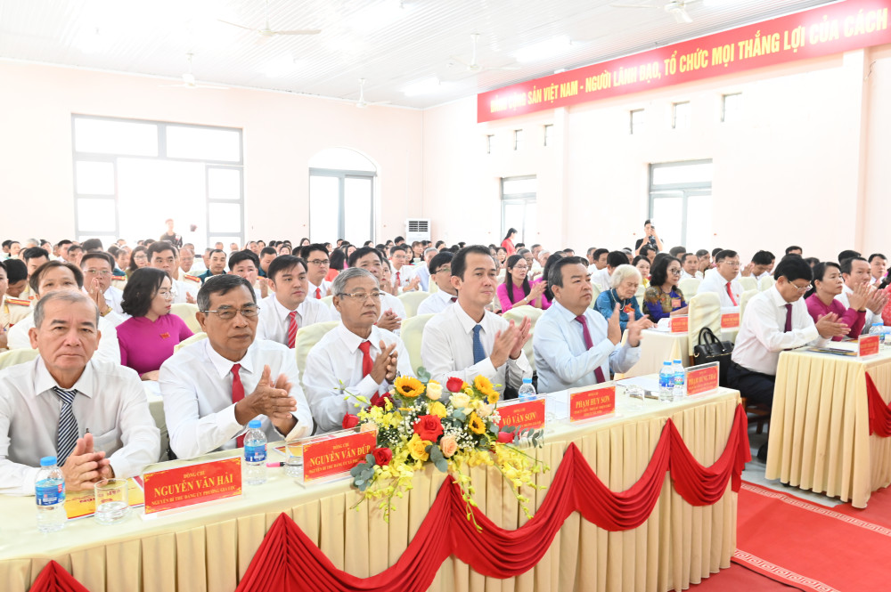 Đại biểu dự Đại hội