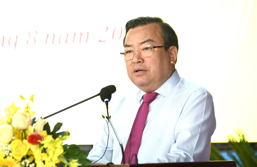  Phó Bí thư Tỉnh uỷ, Trưởng đoàn Đại biểu Quốc hội tỉnh Phạm Hùng Thái Phát biểu chỉ đạo Đại hội