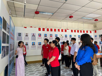 Những người giữ gìn lịch sử - văn hóa