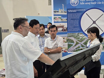 Vice Chairman of the Provincial People's Committee Pham Tan Hoa inspects Tay Ninh exhibition space in Hanoi