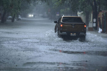 Thời tiết hôm nay 20/8: Mưa to Bắc Bộ đến Thanh Hóa, Nam Bộ chiều tối mưa rào Thời tiết hôm nay 20/8: Mưa to Bắc Bộ đến Thanh Hóa, Nam Bộ chiều tối mưa rào