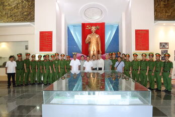 Khẩn trương, kịp thời và khách quan