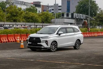 Toyota Veloz Cross sắp có bản hybrid, cạnh tranh Mitsubishi Xpander hybrid
