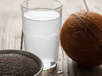 Hạt chia ngâm nước dừa: lợi ích bất ngờ khi uống vào buổi sáng