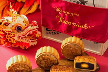 Lan tỏa tinh thần yêu nước qua những chiếc bánh trung thu Lan tỏa tinh thần yêu nước qua những chiếc bánh trung thu