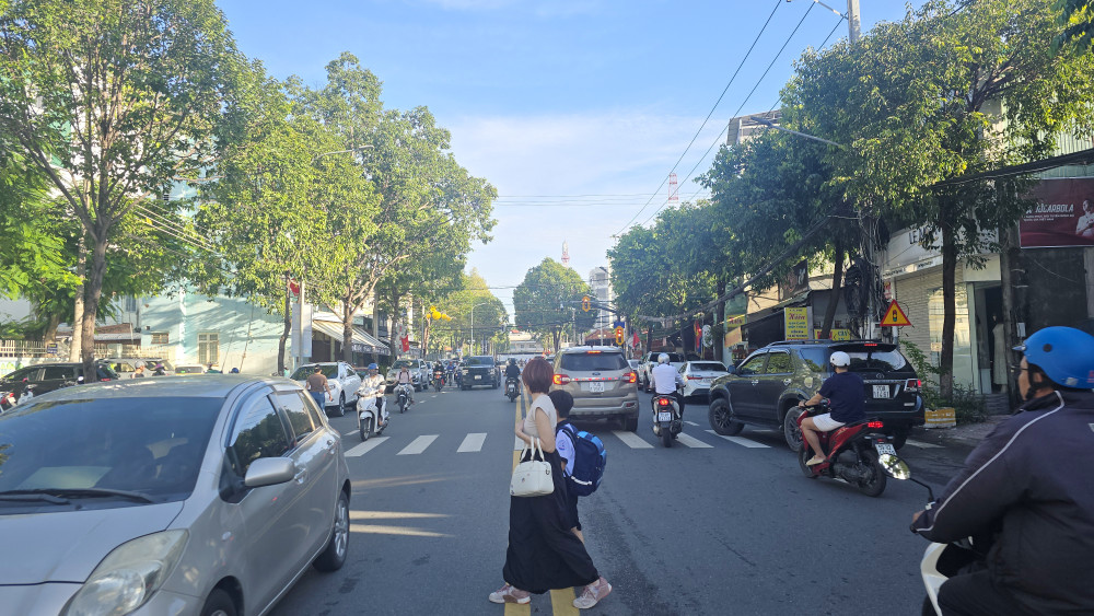 Một số điểm trường trung tâm kẹt xe ngày tựu trường