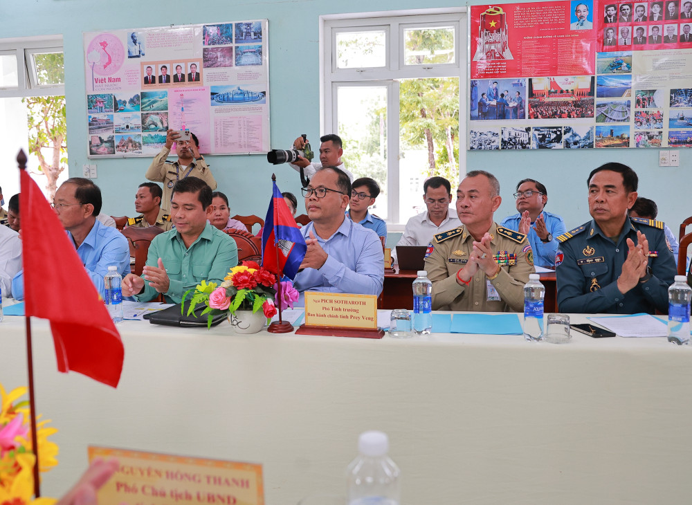 Thống nhất phương án chuẩn bị tổ chức Lễ khai trương cặp Cửa khẩu Quốc tế Tân Nam - Meun Chey