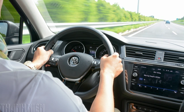 Làm sao để tránh 'giấc ngủ trắng' khi lái ô tô đường dài