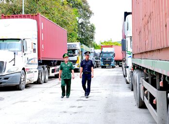 Hàng hóa xuất nhập cảnh được thông quan, vận chuyển xuyên suốt kỳ nghỉ lễ