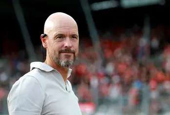Huấn luyện viên Ten Hag nói gì khi bị sa thải chỉ sau 2 trận?