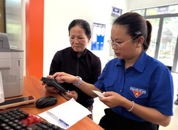Hành chính công 'chuyển mình' vì người dân