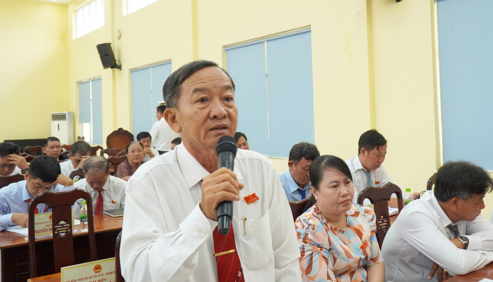 Kỳ họp thứ 2 HĐND xã Cần Giuộc: Thông qua 6 nghị quyết quan trọng