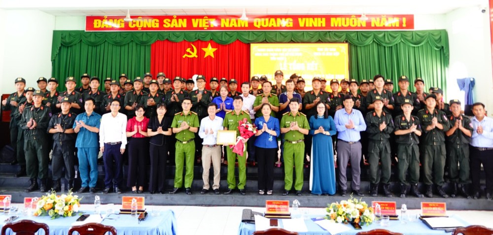 Tiểu đoàn 3, Trung đoàn Cảnh sát cơ động Đông Nam TP.HCM tổng kết công tác hành quân dã ngoại tại xã Bình Hiệp