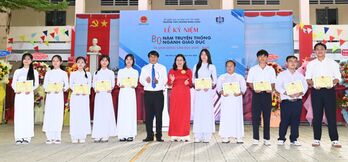 Trường THPT Dương Minh Châu khai giảng năm học mới