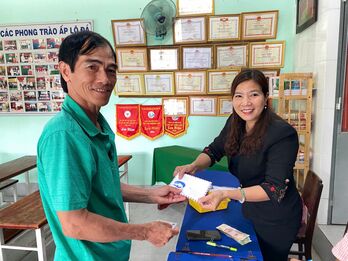 Xã An Lục Long hoàn thành trao quà Quốc khánh 02/9