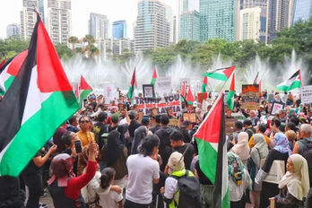 Biểu tình ở Malaysia phản đối chuyến thăm của Tổng thống Mỹ Donald Trump