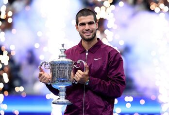 Thắng áp đảo Sinner, Carlos Alcaraz vô địch US Open 2025