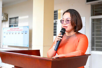 Kể chuyện dưới cờ - Đẩy mạnh việc học tập và làm theo gương Bác