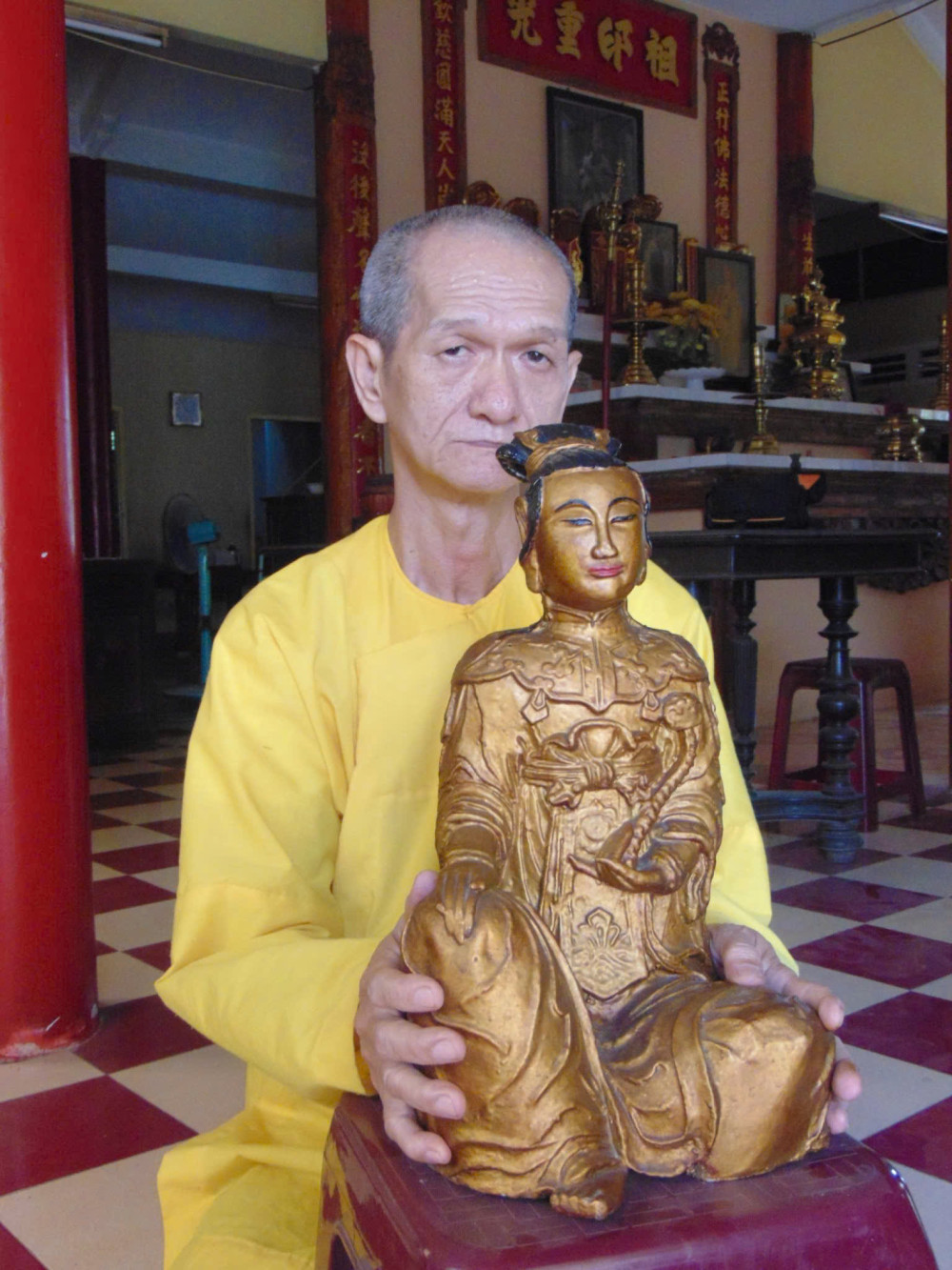 Cốt tượng Linh Sơn thánh mẫu ở núi Bà Đen