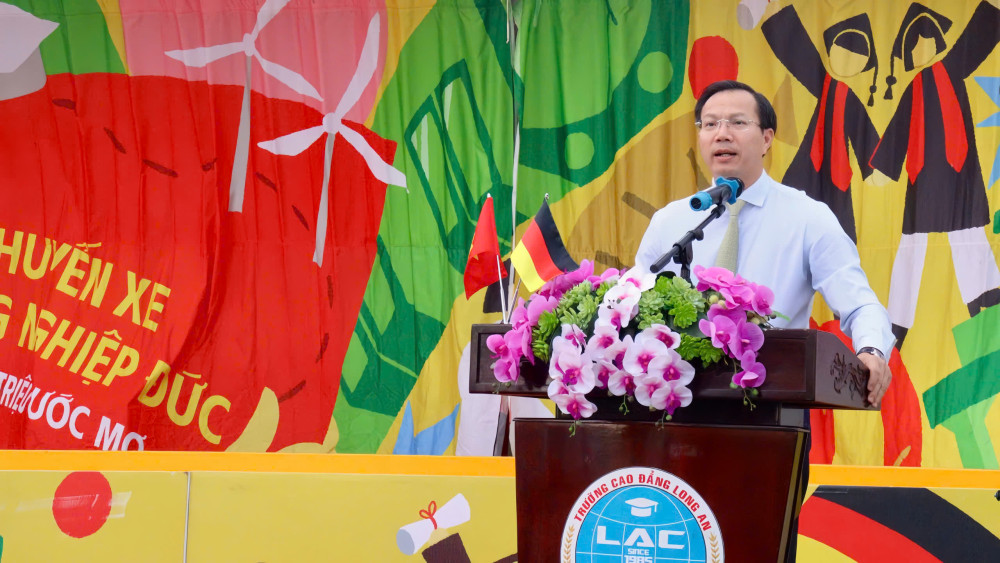Opening of the first 'German Career Bus' programme in Tay Ninh