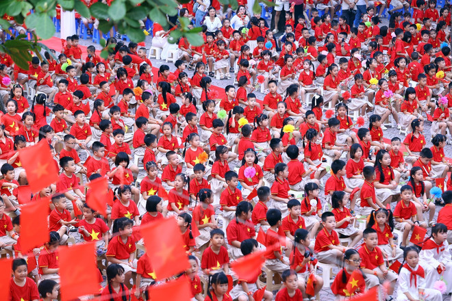 Cảnh giác khi mùa tựu trường cũng là cao điểm của bệnh truyền nhiễm