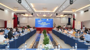 Đào tạo nguồn nhân lực quản lý và phát triển hạ tầng thương mại biên giới