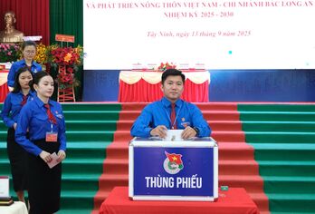 Anh Nguyễn Tấn Phát giữ chức Bí thư Đoàn cơ sở Agribank Chi nhánh Bắc Long An