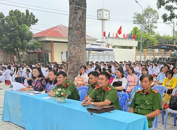 Công an phường Tân Ninh tuyên truyền phòng, chống bạo lực học đường