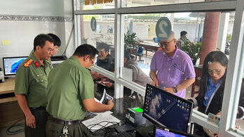 Tây Ninh: Tăng tốc cấp tài khoản định danh điện tử mức độ 2 cho người nước ngoài