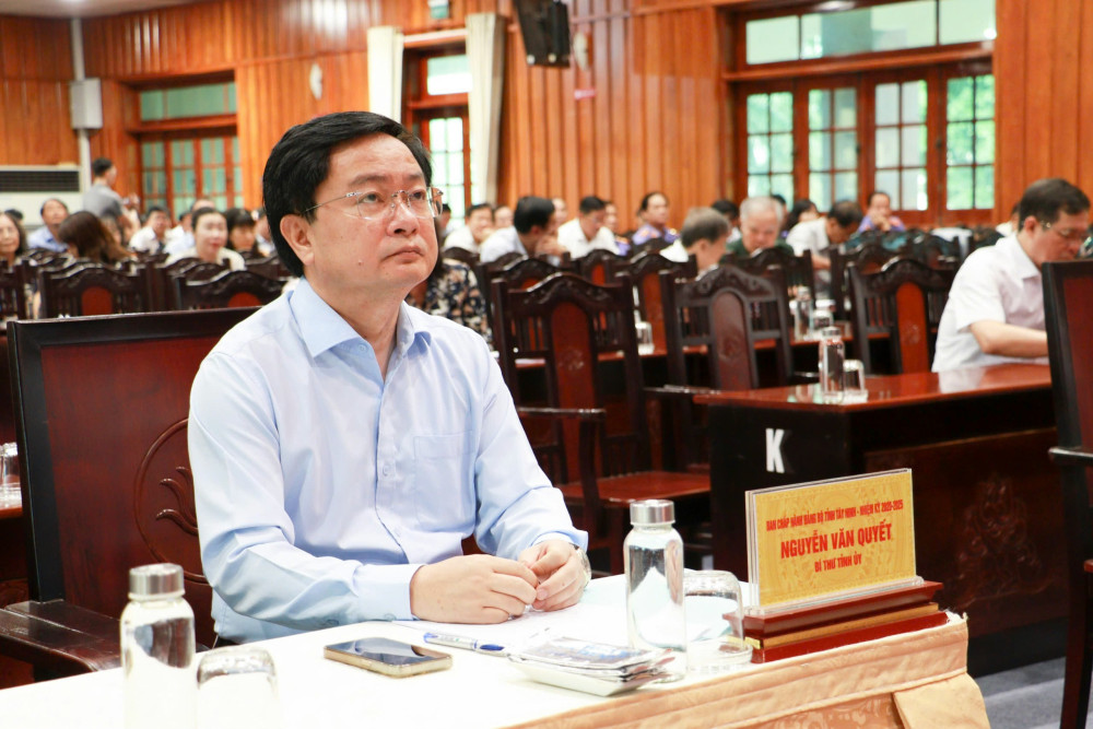 Thủ tướng Phạm Minh Chính: Đầu tư cho con người chính là đầu tư cho sự phát triển bền vững và lâu dài