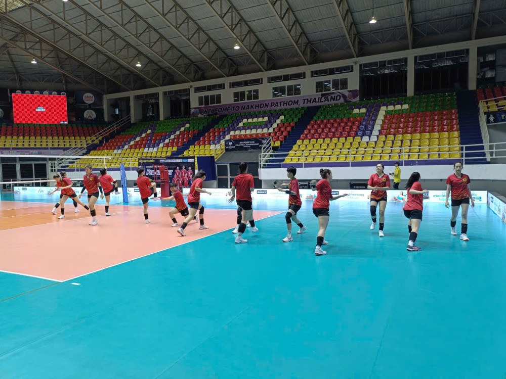 VTV Bình Điền Long An tập làm quen sân trước Giải Sealect Volleyball Cup 2025 tại Thái Lan