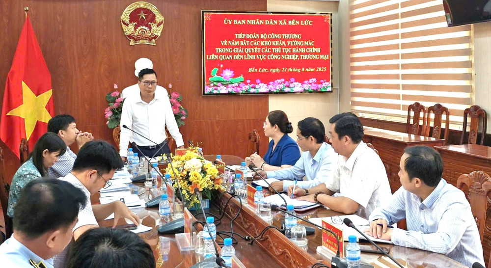 Đẩy mạnh phân cấp, phân quyền, tạo thuận lợi cho doanh nghiệp