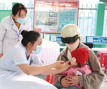 Thu hút bác sĩ về tuyến cơ sở: Bài toán cần lời giải bền vững