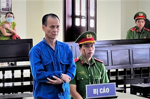 Án mạng từ 'nẹt pô' xe