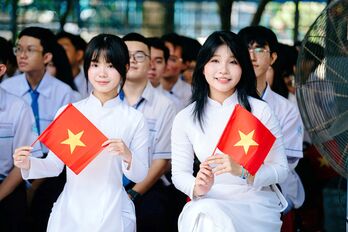 Bộ Nội vụ đề nghị mới: Các địa phương khẩn trương đề xuất phương án sắp xếp trường học, bệnh viện